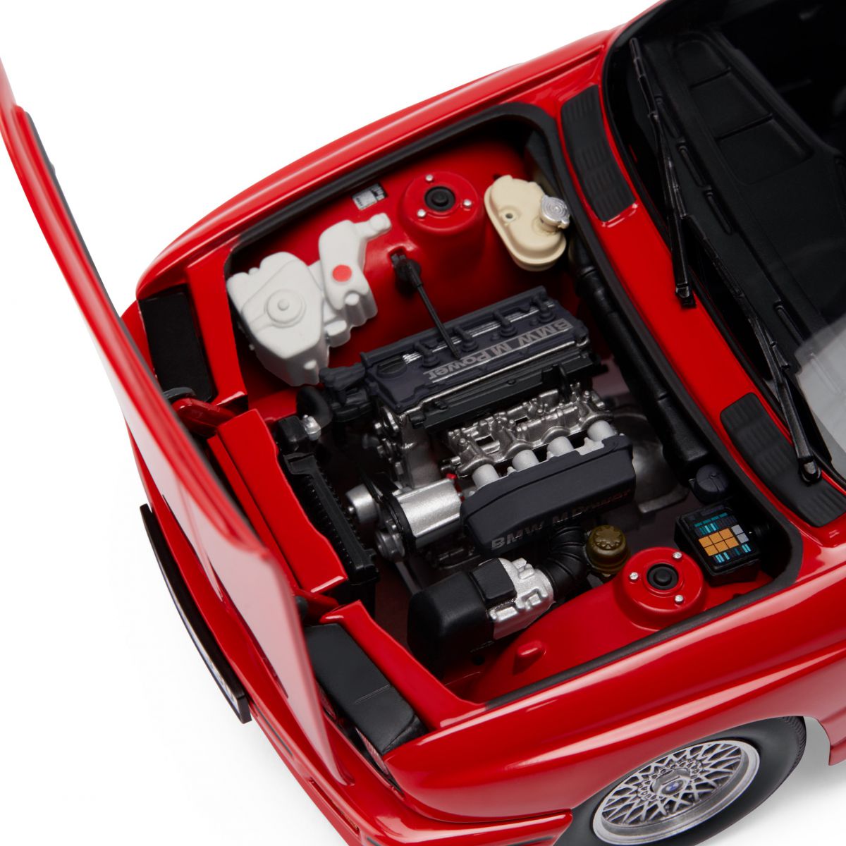 BMW M3(E30)模型車1:18，部份部件可開啟